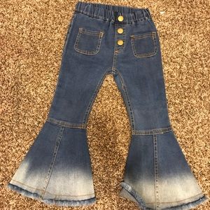Bell bottom flarejean sz3t never worn